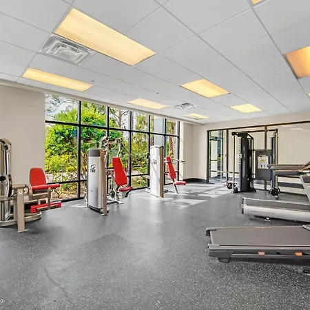 Modern 3Br Condo Near Disney- Pool And Hot Tub